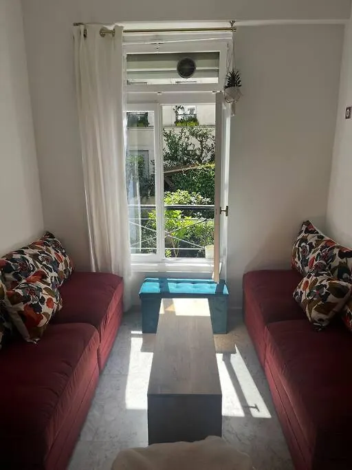 Apartment Cosy Renovated 1-bedroom Etoile